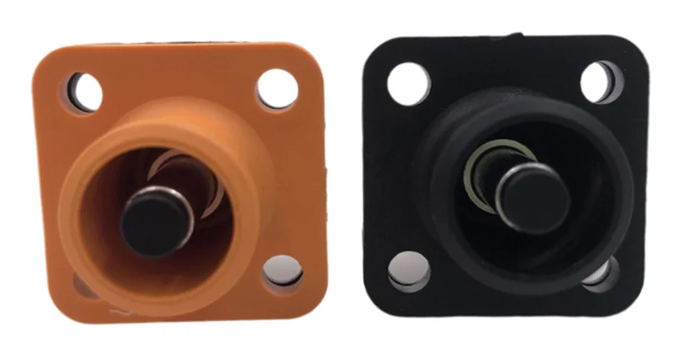 Energy-storage panel sockets with flat through-hole and long threaded terminals